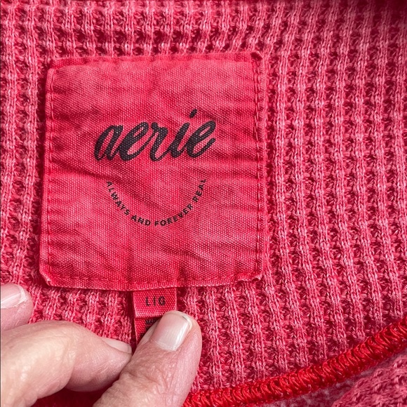 Oversized Faded Red Snap Collar Sweatshirt - Picture 3 of 6
